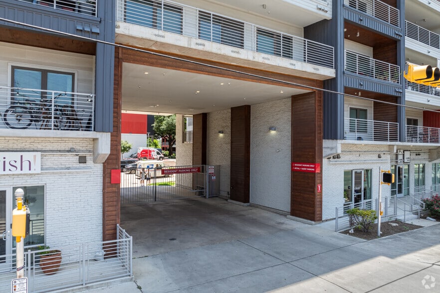 More Photos Of 4361 S Congress Ave, Austin Apartments For Sale