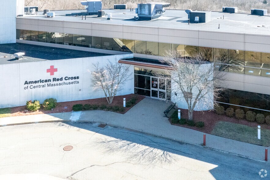 More Photos Of 2000 Century Dr W, Worcester Office For Lease