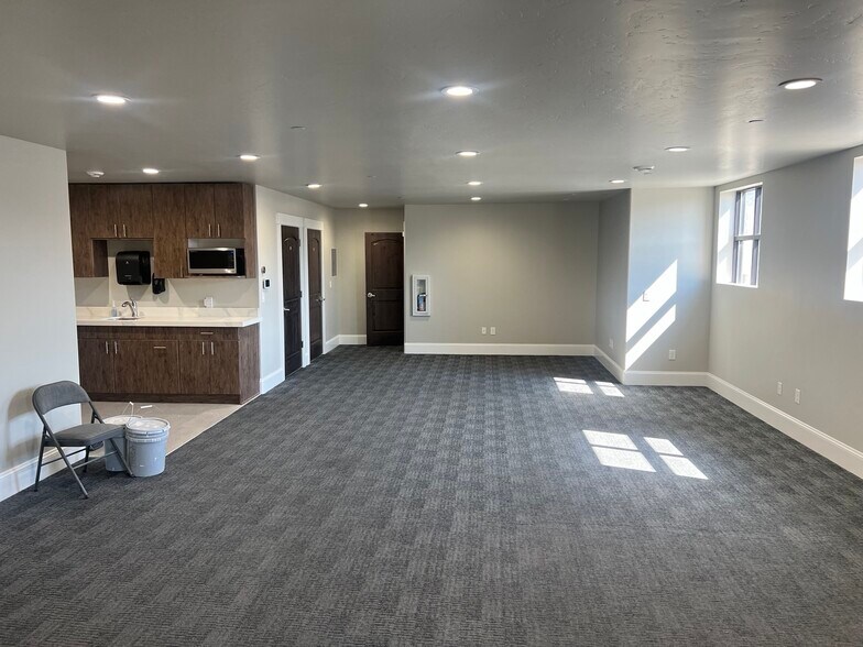 More Photos Of 472 E 1750 N, Vineyard Office For Lease