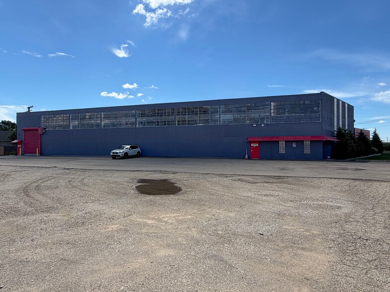 More Photos Of 30744 Groesbeck Hwy, Roseville Manufacturing For Sale