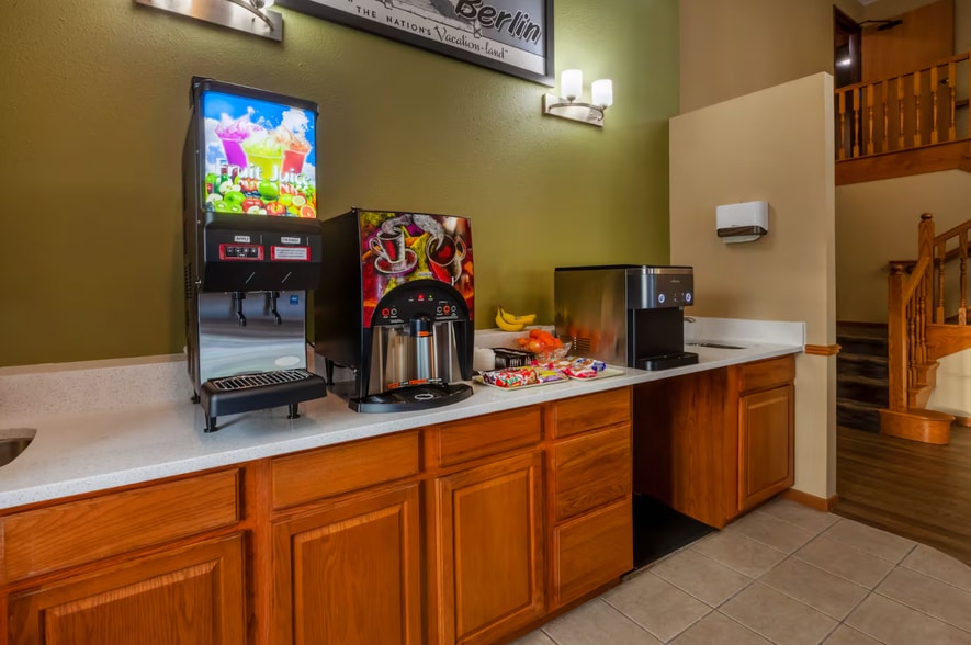 More Photos Of 227 Ripon Rd, Berlin Hotel For Sale