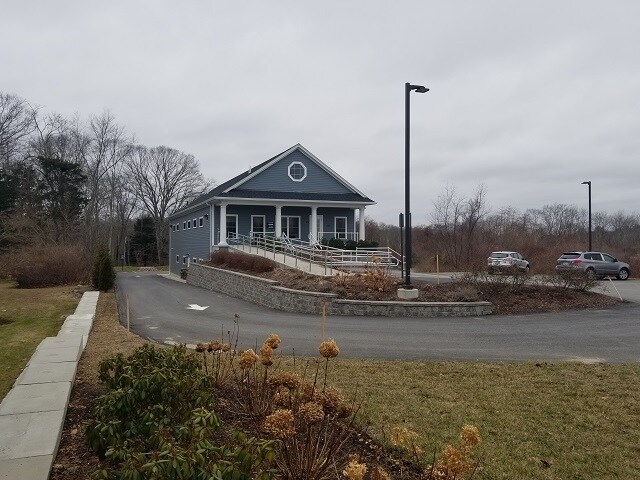 More Photos Of 2302 Gar Hwy, Swansea Storefront Retail Office For Lease