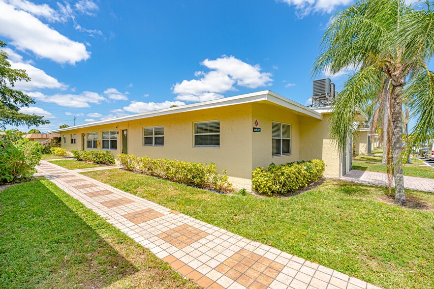 More Photos Of 6954-6956 SW 5th St, Margate Apartments For Sale