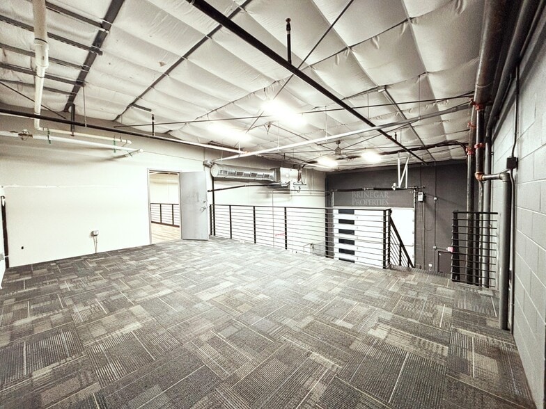 More Photos Of 2100 Double Creek Dr, Round Rock Warehouse For Sale