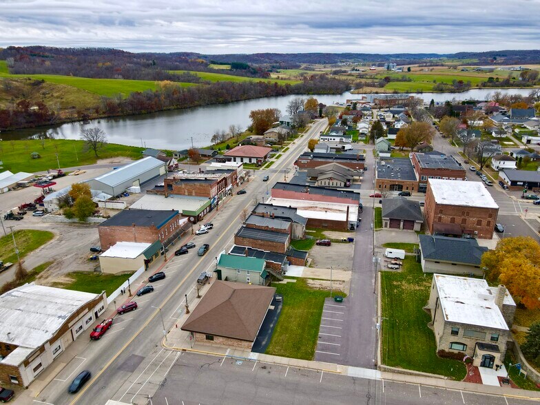 More Photos Of 845 Water Ave, Hillsboro Office For Sale