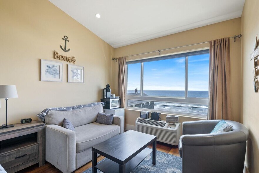 More Photos Of 1505 Pacific Ave NW, Oceanside Hotel For Sale