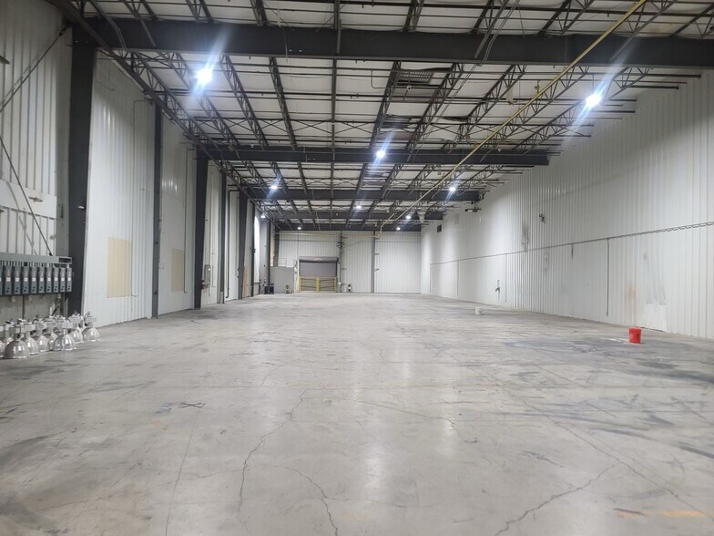 More Photos Of 741 Wellman Rd, Darlington Warehouse For Lease
