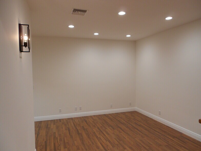 More Photos Of 725 N Hwy A1A, Jupiter Medical For Sale