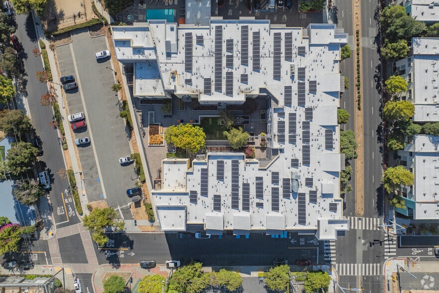 More Photos Of 1333 Powell St, Emeryville Apartments For Lease