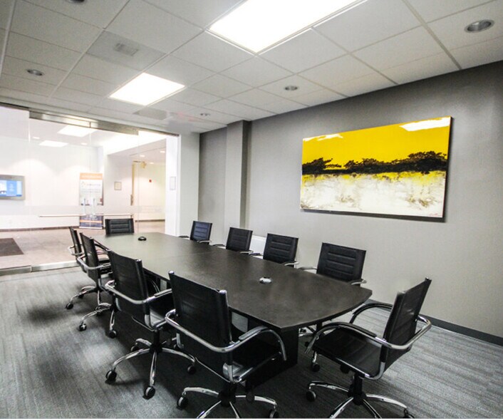 More Photos Of 6065 Hillcroft Ave, Houston Office For Lease