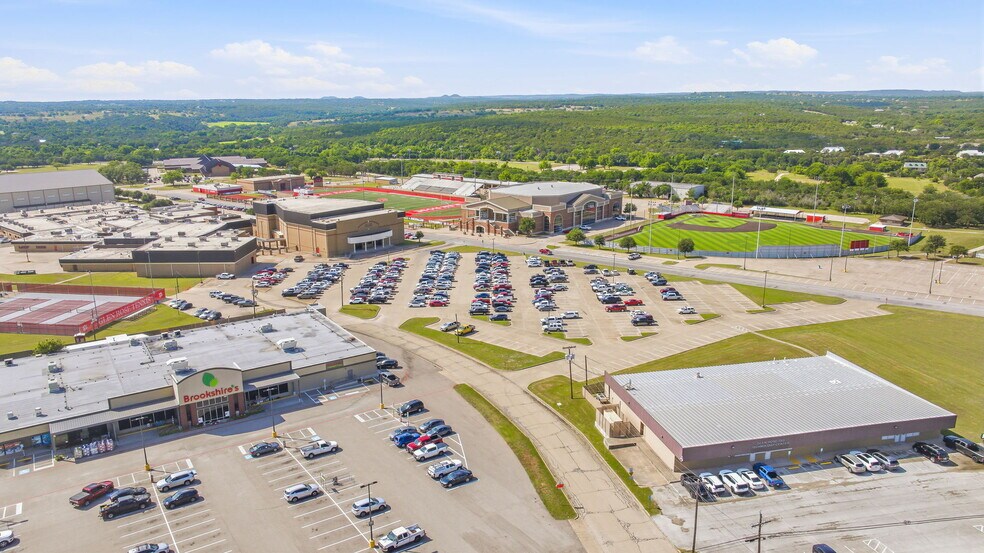 More Photos Of 608 SW Big Bend Trl, Glen Rose Restaurant For Sale