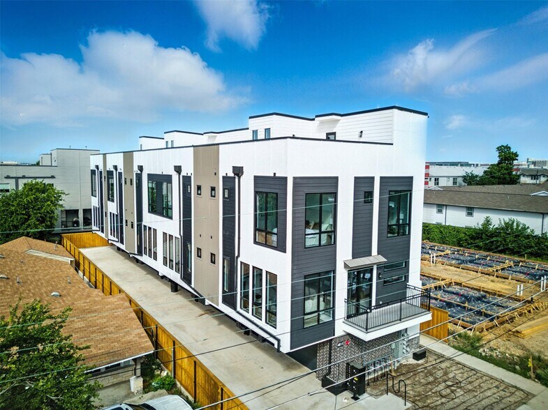 More Photos Of 4611 Fairmount St, Dallas Apartments For Sale