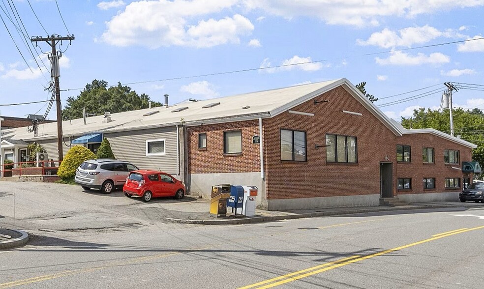 More Photos Of 180 Bear Hill Rd, Waltham Hospital For Lease