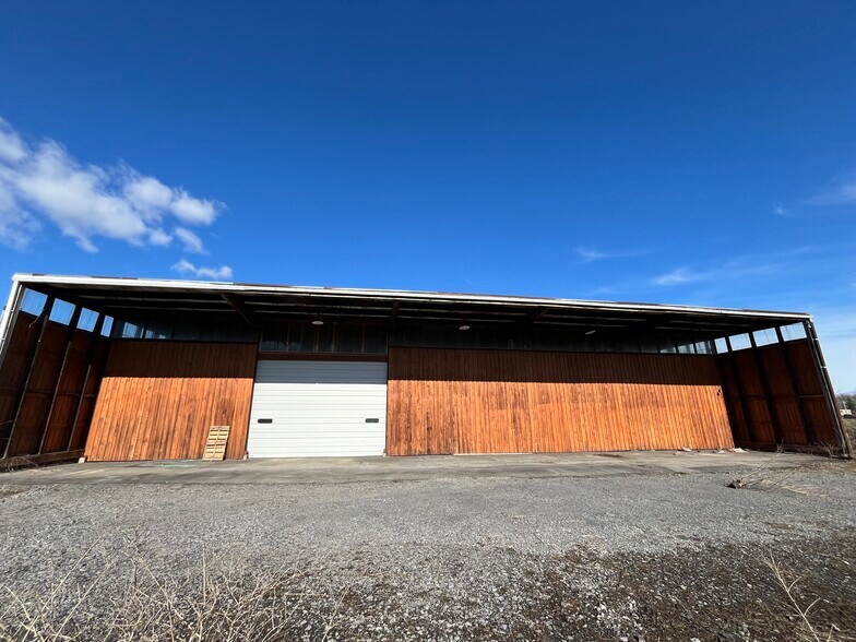 More Photos Of 6415 Deere Rd, Syracuse Industrial For Lease