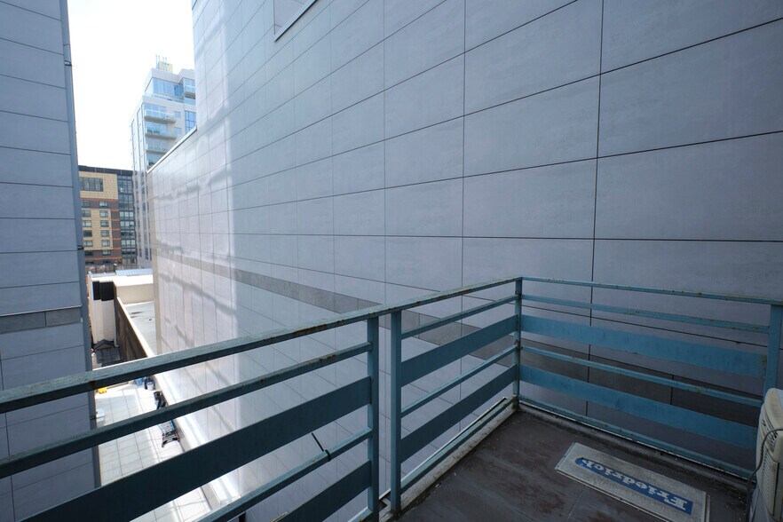 More Photos Of 133-40 37th Ave, Flushing Storefront Retail Residential For Sale