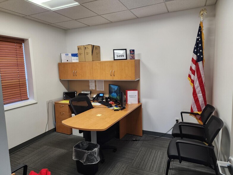 More Photos Of 2934 Valley Ave, Winchester Auto Dealership For Lease