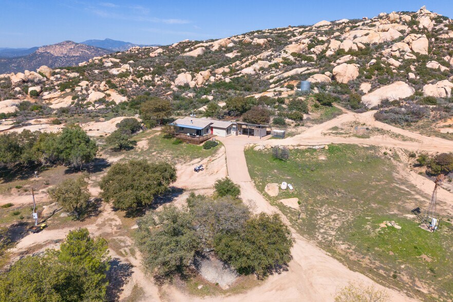 More Photos Of 19191 High Glen Rd, Alpine Specialty For Sale