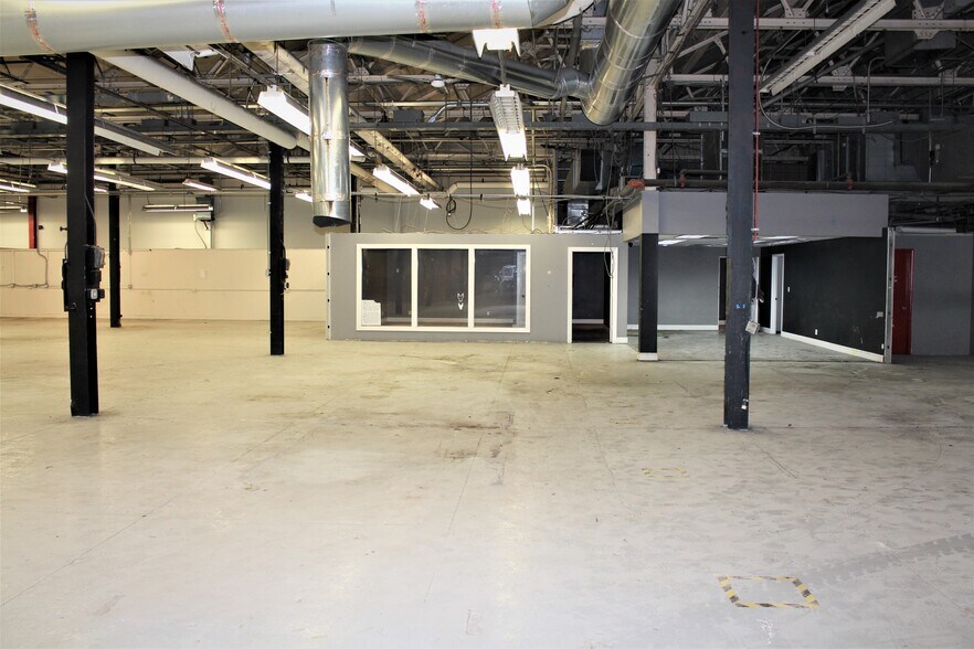 More Photos Of 400 N Lexington St, Pittsburgh Flex For Lease