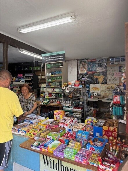 More Photos Of 47-723 Kamehameha Hwy, Kaneohe Freestanding For Sale