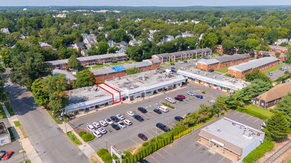 Primary Photo Of 25 Broad St, Freehold Unknown For Lease