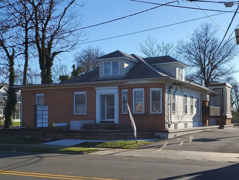 Primary Photo Of 2733 Nottingham Way, Hamilton Office Residential For Lease