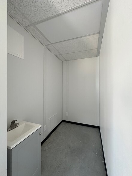 More Photos Of 3225 FM 2001, Buda Unknown For Lease
