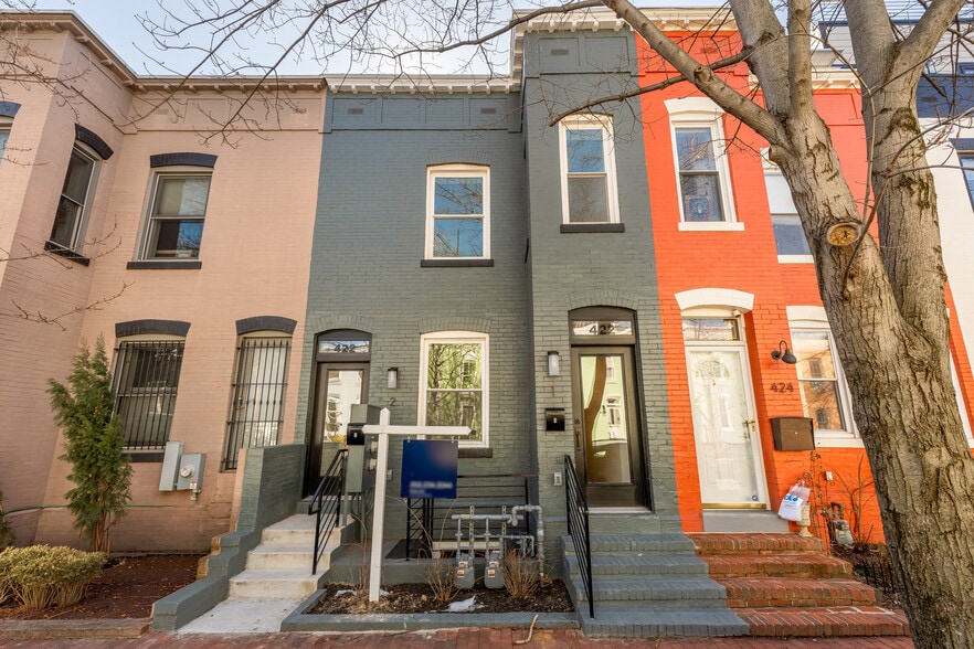 Primary Photo Of 422 Warner St NW, Washington Apartments For Sale