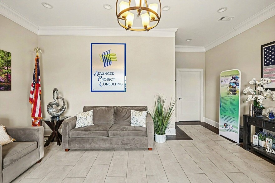 More Photos Of 132 Byrd Way, Warner Robins Office For Sale