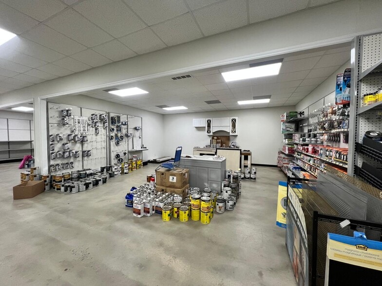 More Photos Of 1314 N Van L Mungo Blvd, Pageland Storefront Retail Office For Sale