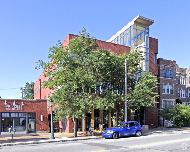 More Photos Of 6128 Delmar Blvd, Saint Louis Office For Lease