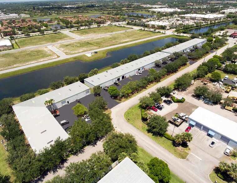 More Photos Of 825 15th St, Lake Park Warehouse For Lease