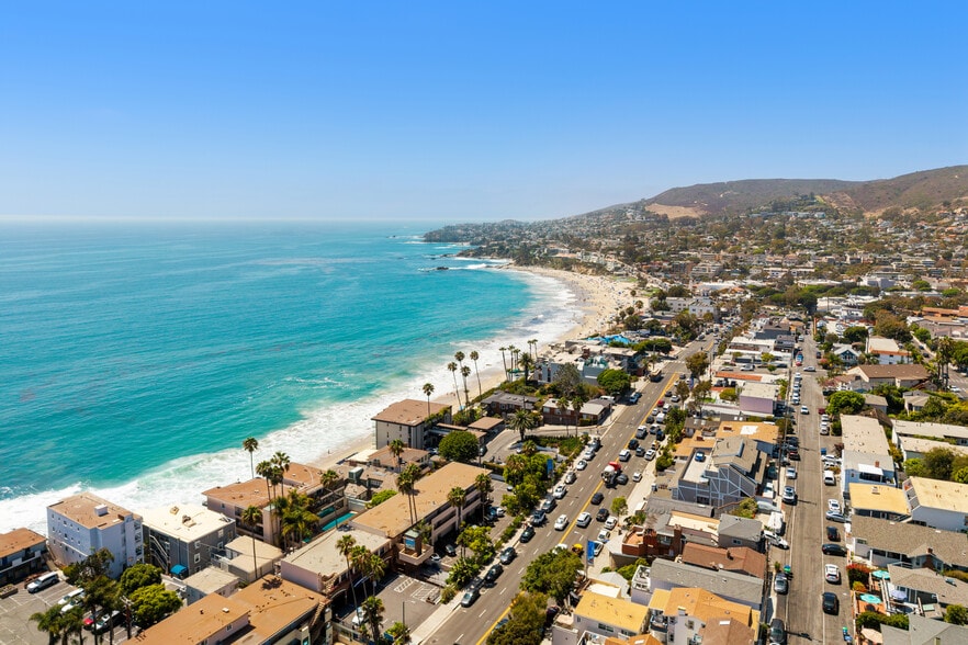 More Photos Of 690-696 South Coast Highway, Laguna Beach Hotel For Sale