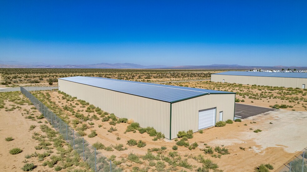 More Photos Of 5500 Lindbergh Blvd, California City Warehouse For Sale