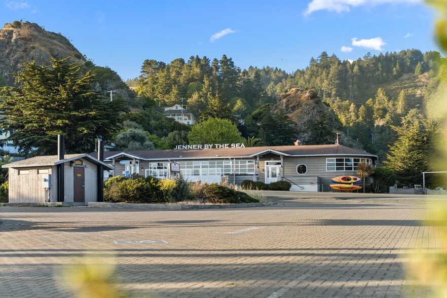 More Photos Of , Jenner Unknown For Sale