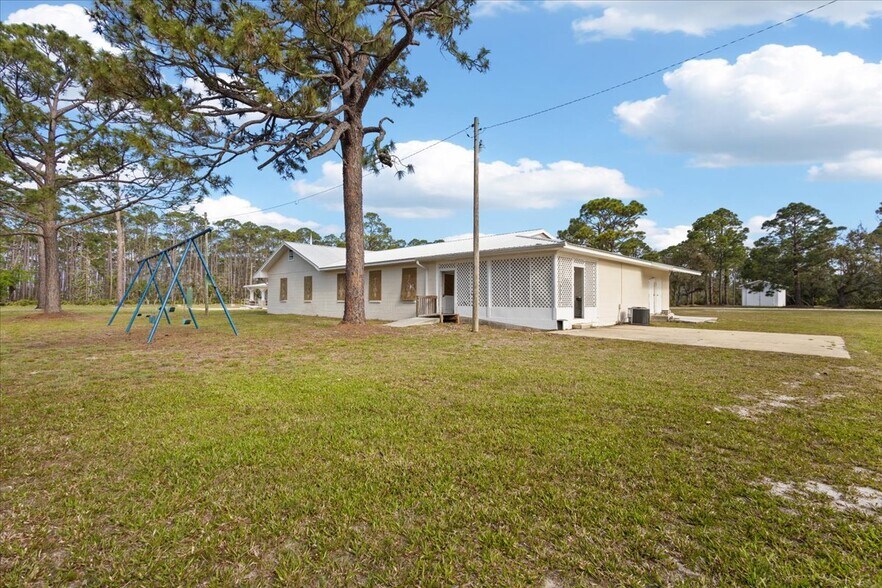More Photos Of 21070 Beach Rd, Perry Specialty For Sale