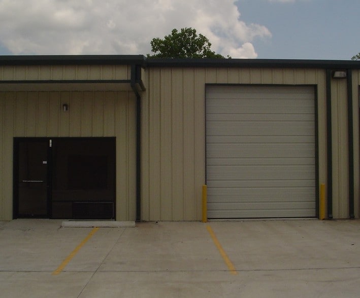 More Photos Of 5041 Spencer Hwy, Pasadena Light Distribution For Lease