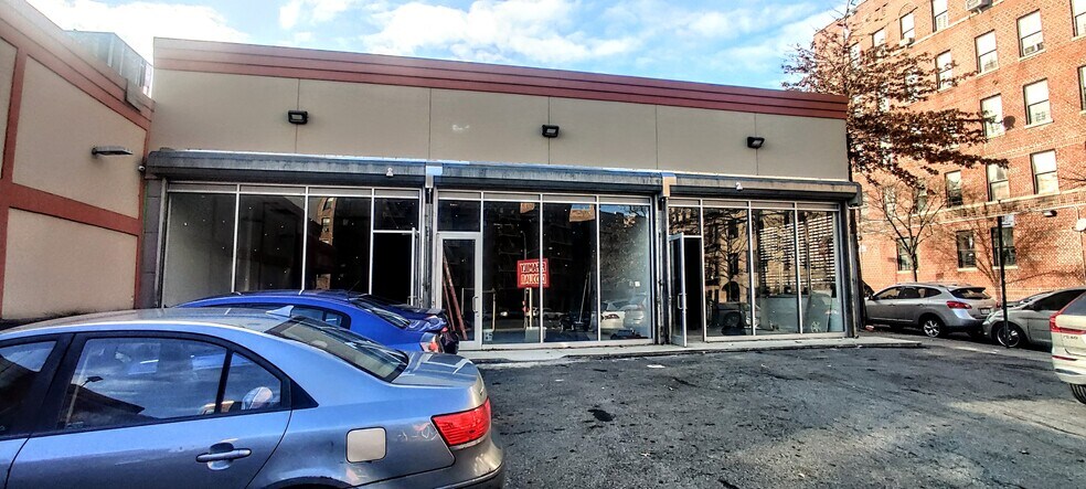 More Photos Of 475 Southern Blvd, Bronx Storefront For Lease