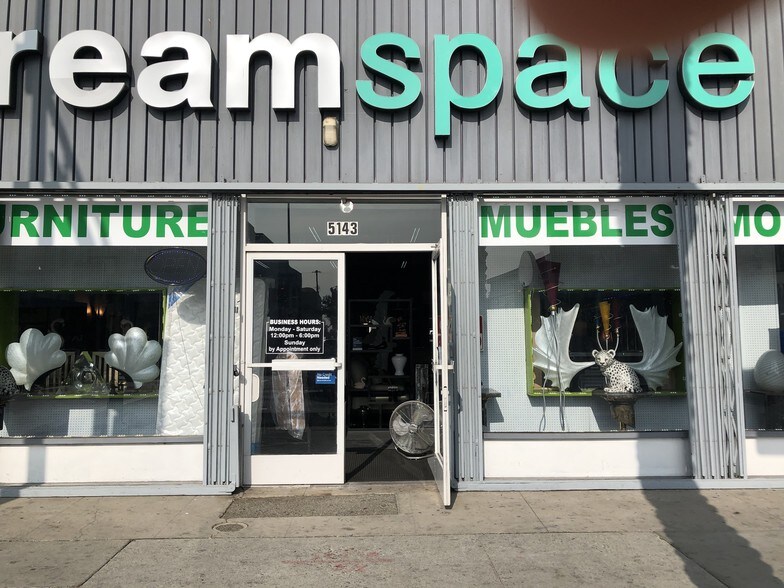 More Photos Of 5143 Whittier Blvd, Los Angeles Storefront For Sale