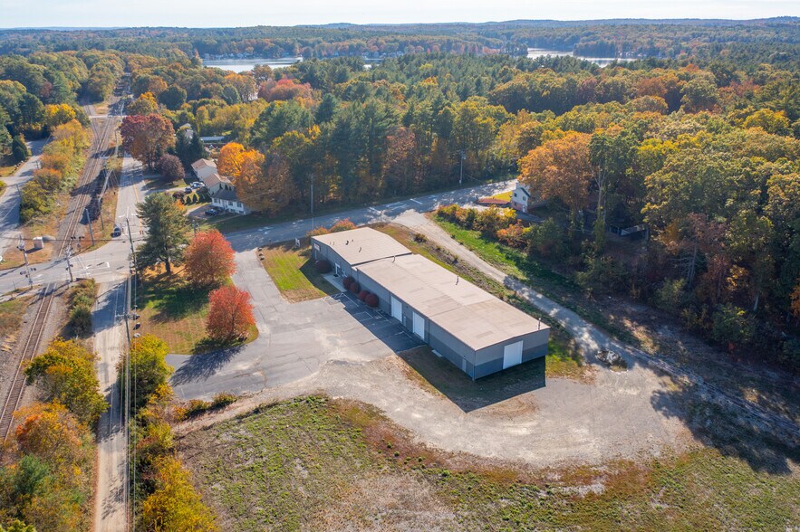 More Photos Of 429 Lake Rd, Killingly Warehouse For Sale
