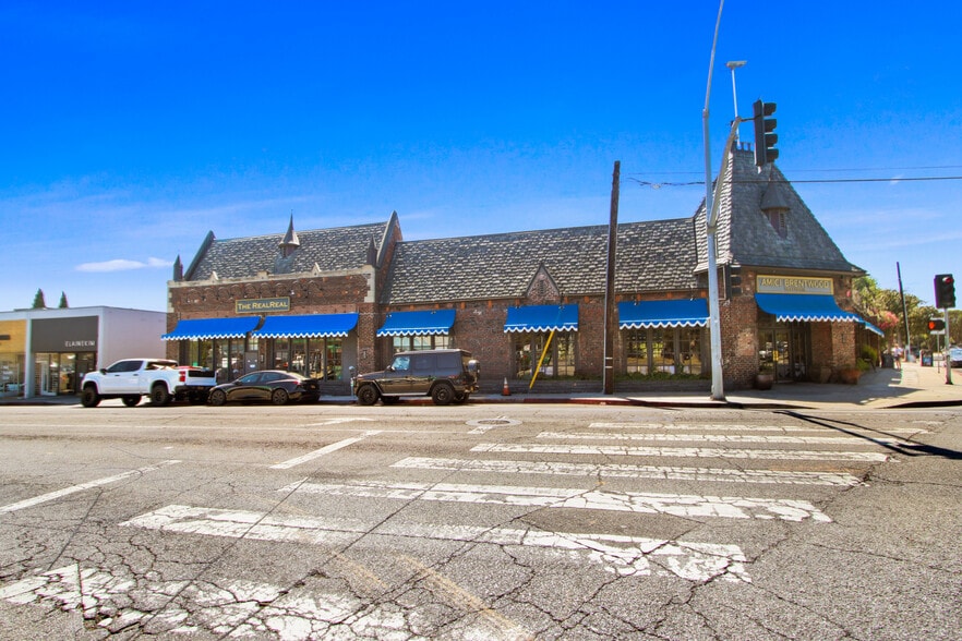 More Photos Of 2528-2538 San Vicente Blvd, Santa Monica Storefront For Lease