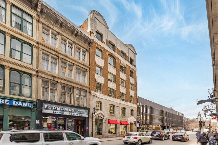More Photos Of 510 Boul Saint-Laurent, Montréal Loft Creative Space For Sale