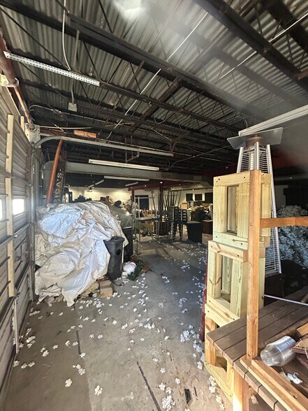 More Photos Of 806-818 N West St, Raleigh Warehouse For Lease