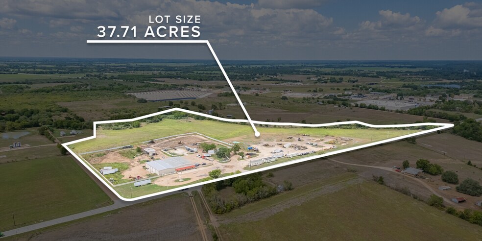 More Photos Of 744 FM 609, La Grange Service For Lease