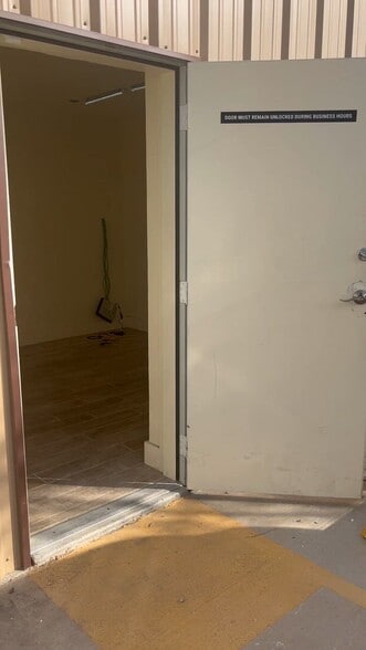 Primary Photo Of 14625 Minetta St, Houston Unknown For Lease