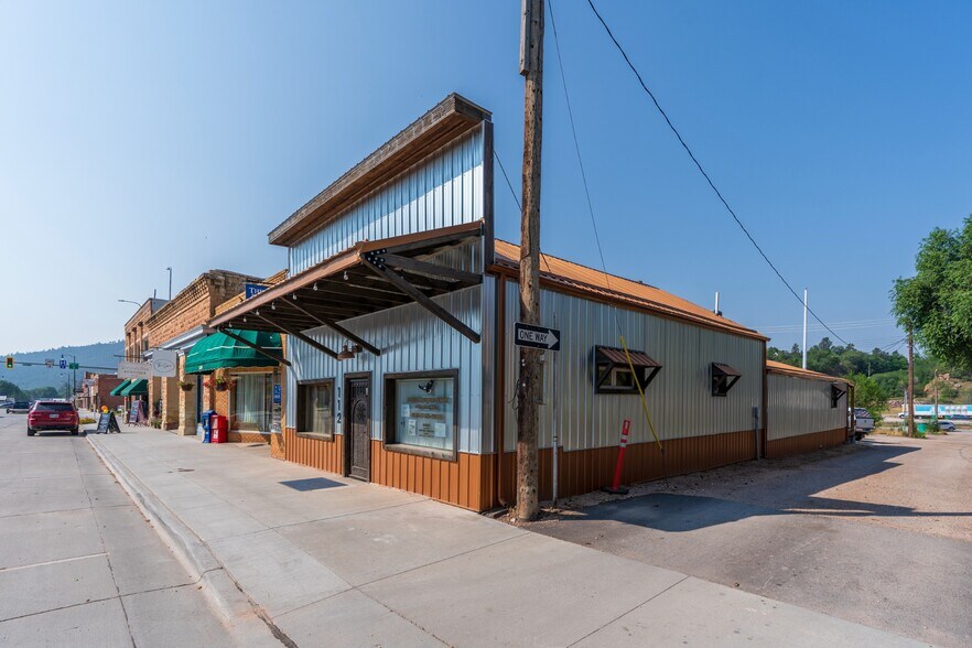 More Photos Of 112 N Chicago St, Hot Springs Light Distribution For Sale