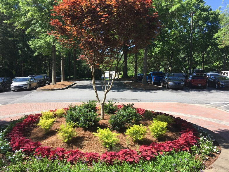 More Photos Of 5950 Live Oak Pky, Norcross Office For Lease