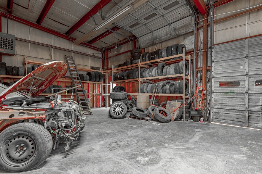 More Photos Of 316 Highway 190 E, Huntsville Auto Repair For Sale