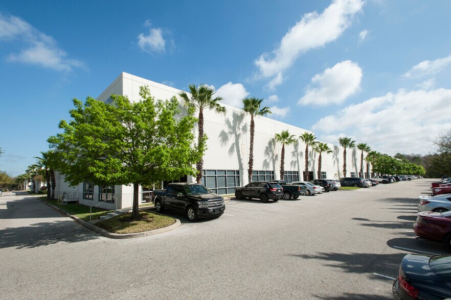 More Photos Of 8601 Florida Mining Blvd, Tampa Unknown For Lease