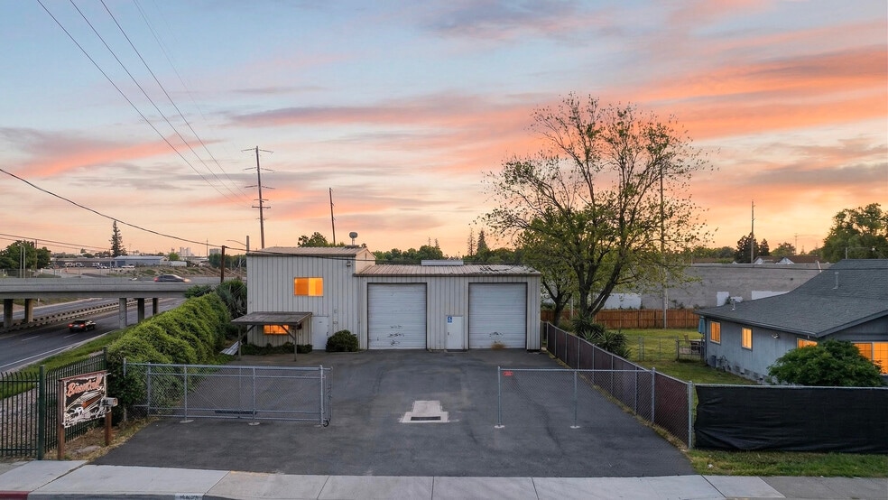 More Photos Of 652 E Lockeford St, Lodi Auto Repair For Sale