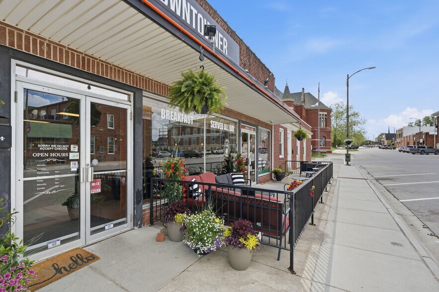 More Photos Of 715 1st Corso, Nebraska City Restaurant For Sale